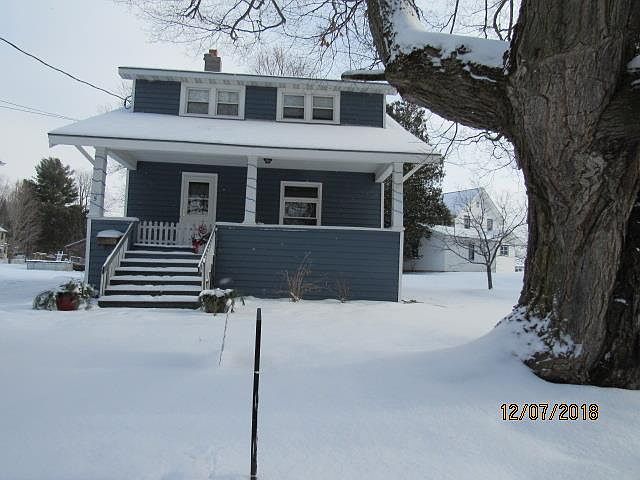 2nd image of 5 Williamson St