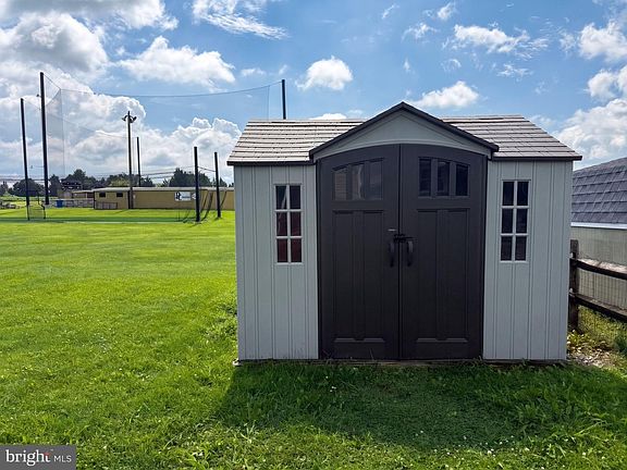 5th image of 622 Cricket Ln
