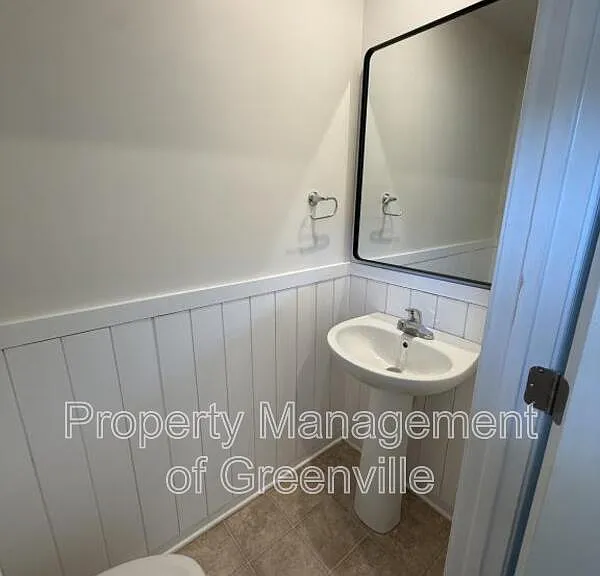 103 Fernside Ct — Photo 3