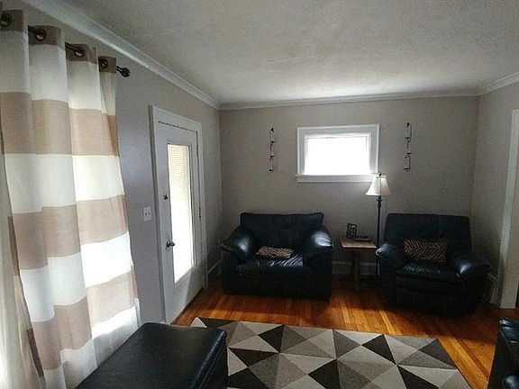 3rd image of 13309 Merl Ave