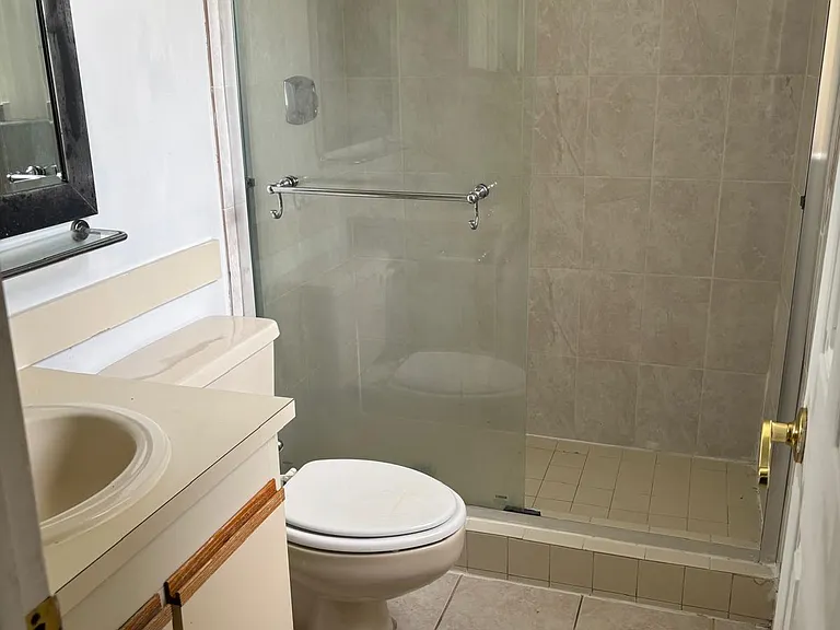 Master Bathroom.