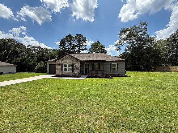 2nd image of 221 Oakwood
