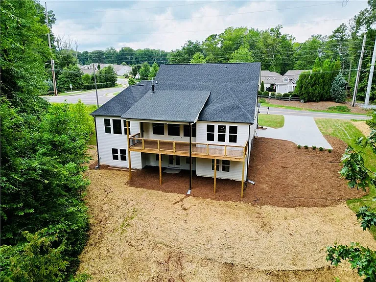 6312 Woodstock Rd — Photo 38
