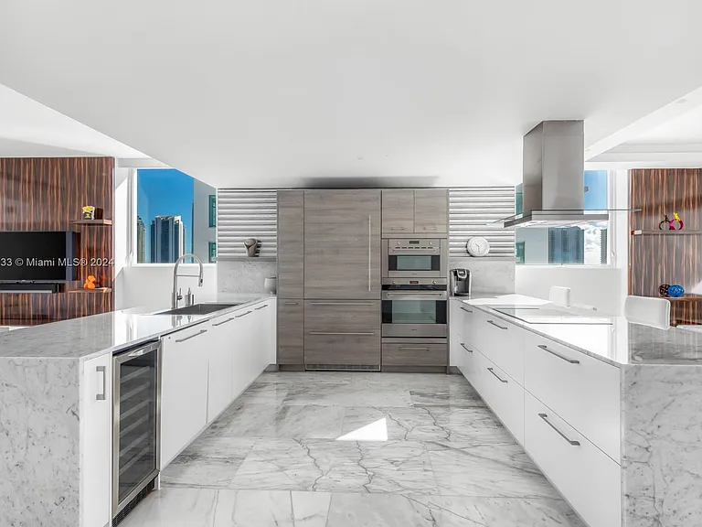 400 Sunny Isles Blvd #2008 — Photo 44