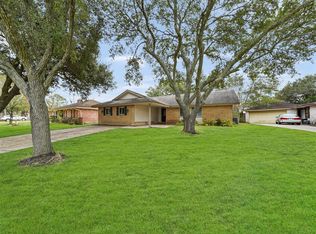 4319 Peridot Ln, Friendswood, TX 77546