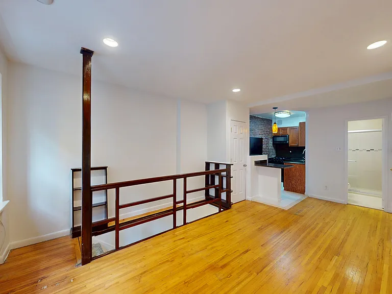 62 W 85th St #1 — Photo 4