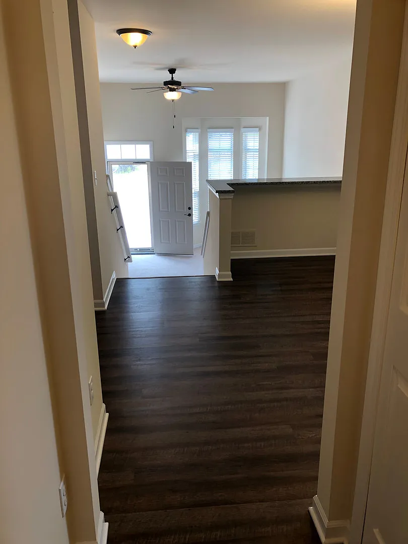 Building Photo - 8269-8331 Promenade Cir
