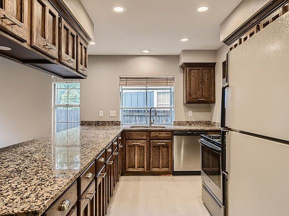 5th image of 7862 S Hill Dr