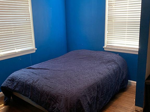 5th image of 2311 Leckie St