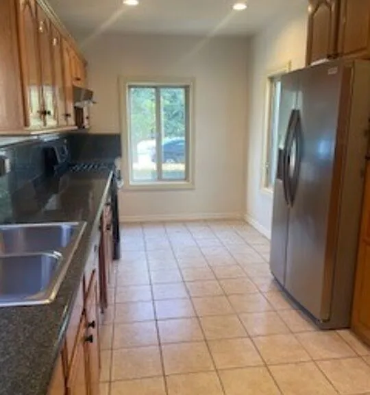 2311 Malcolm Ave — Photo 6