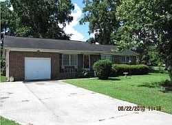 1st image of 117 Camelot Dr