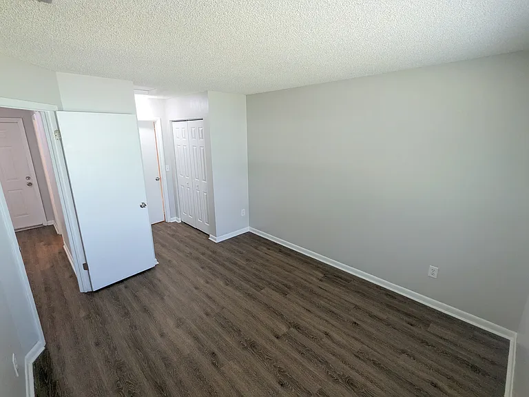 3031-3045 Springfield Ln #3033 — Photo 17