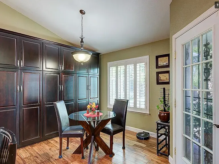 1854 E Brandywine Ln — Photo 9