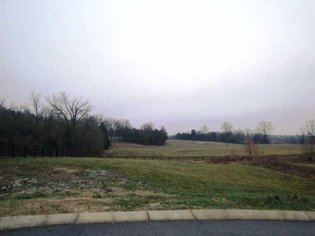 1st image of 11 Chalford Pl