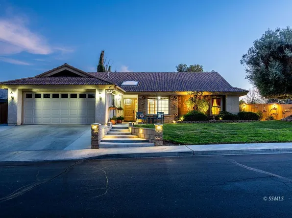 247 Yellowstone Pl, Ridgecrest, CA 93555
