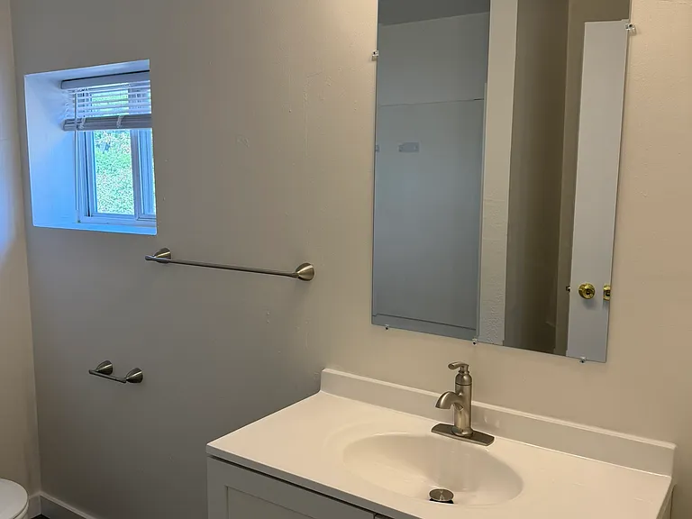 1519 Wilson St #A — Photo 10