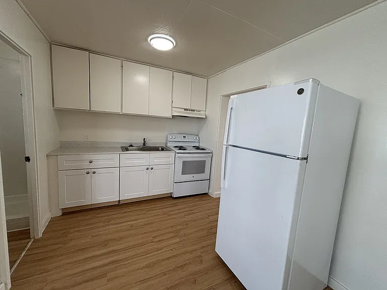 928 Palm Pl #8 — Photo 4