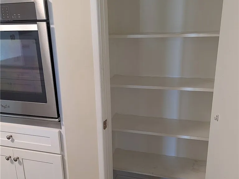 28101 Grosse Point Dr — Photo 6