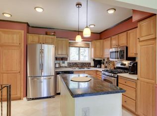5817 Grove St, Edina, MN 55436