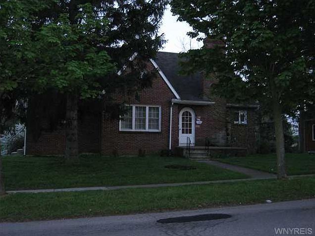 1st image of 180 Saint Marys St