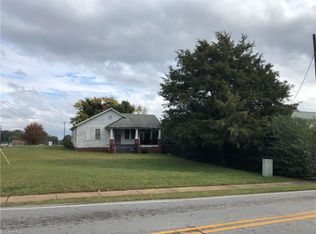 201 Flint Hill Rd, East Bend, NC 27018