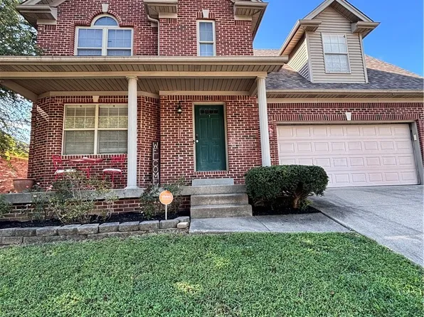 1714 Sterling Oaks Drive, Sellersburg, IN 47172