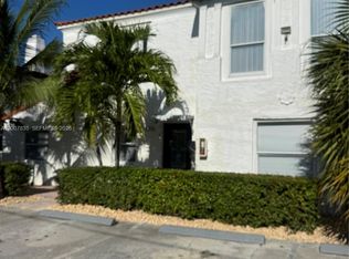 2816 Pine Tree Dr Unit 3, Miami Beach, FL 33140