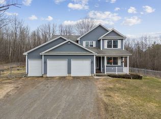 11 Coyote Ridge Dr, Vassalboro, ME 04989