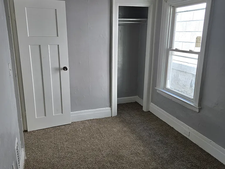 95 Carl St — Photo 7