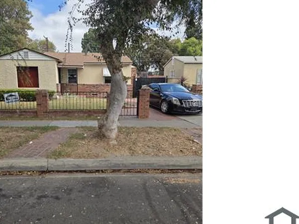 2411 W 132nd St, Los Angeles, CA 90059