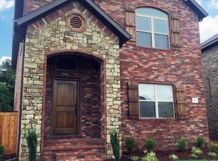 562 N Salem Rd, Fayetteville, AR 72704