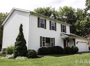 422 W Timber Ridge Dr, Peoria, IL 61615