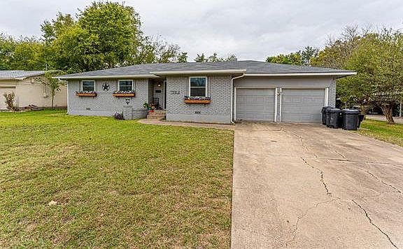 2nd image of 401 Bob White St