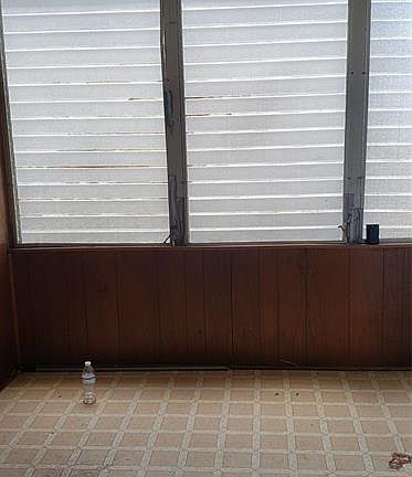 3rd image of 2221 Rosewood St