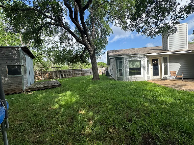 2103 Tonto Ln — Photo 32