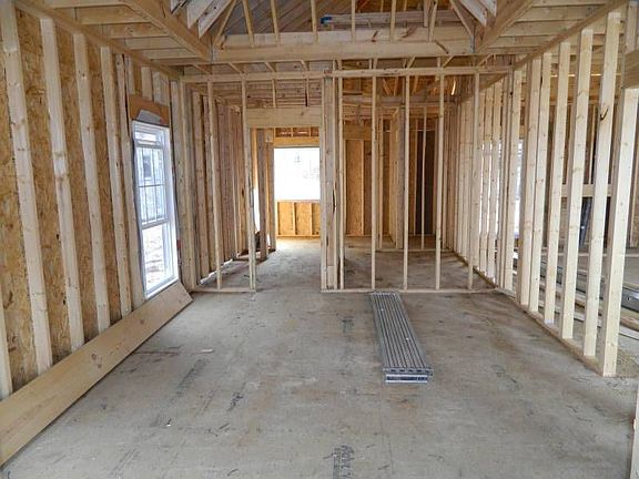 4th image of 168 Enclave Ct