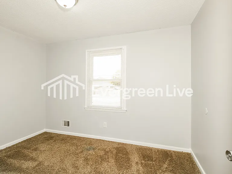 225 Oak Glenn Dr — Photo 10