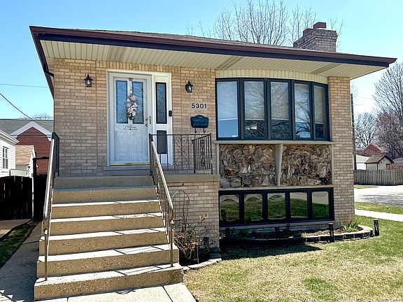2nd image of 5301 N Oriole Ave