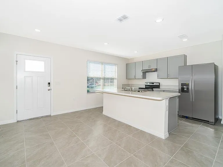 1815 Red Canyon Dr — Photo 8