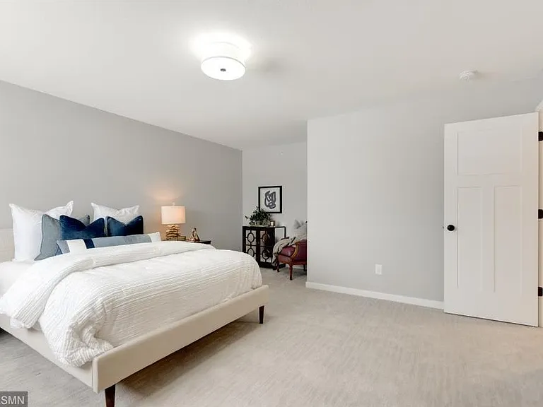 25879 Cardinal St — Photo 4