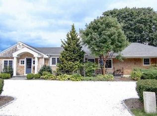 7 Riverside Dr, Barrington, RI 02806