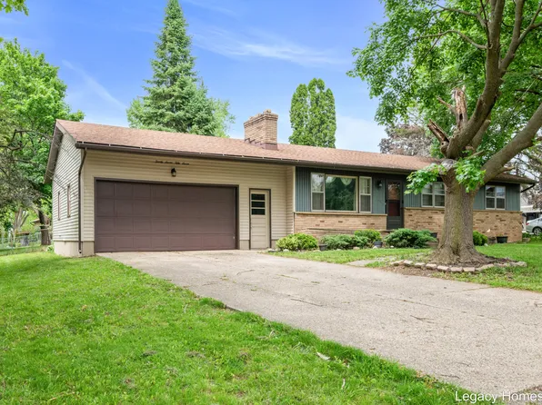 2757 Vassar St SE, Grand Rapids, MI 49506