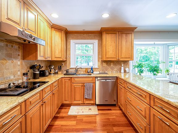 10716 Meadowood Drive-10_05292023