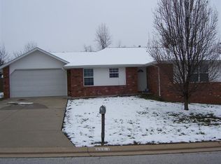 2004 Denny St, Ozark, MO 65721
