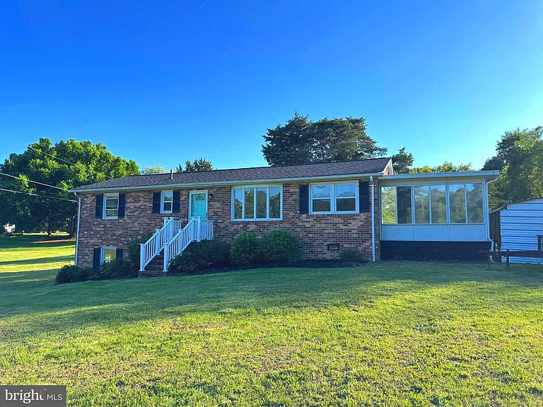 3925 Senior Ln — Photo 1
