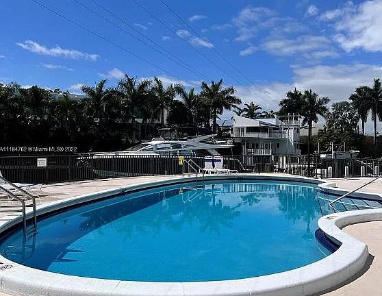 4th image of 11930 N Bayshore Dr APT 1110