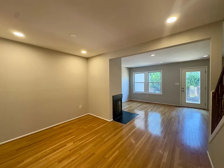 812 S Paca St — Photo 7