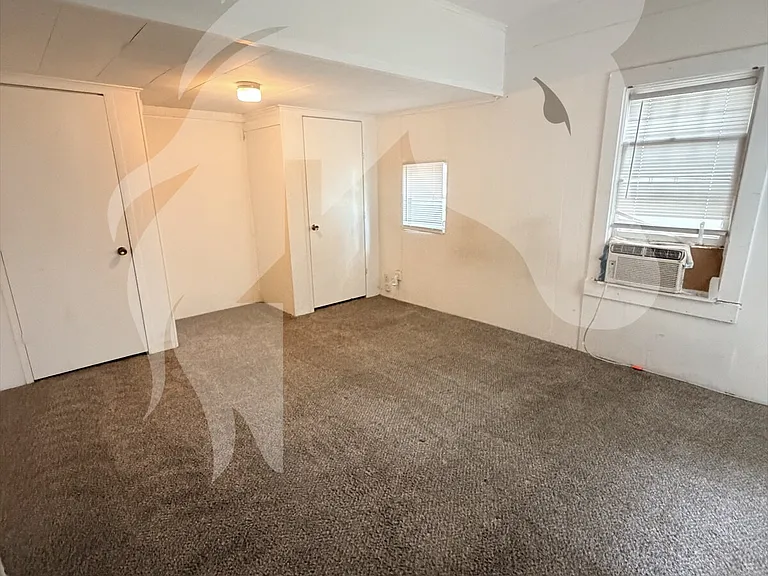 1123 Holly St — Photo 6