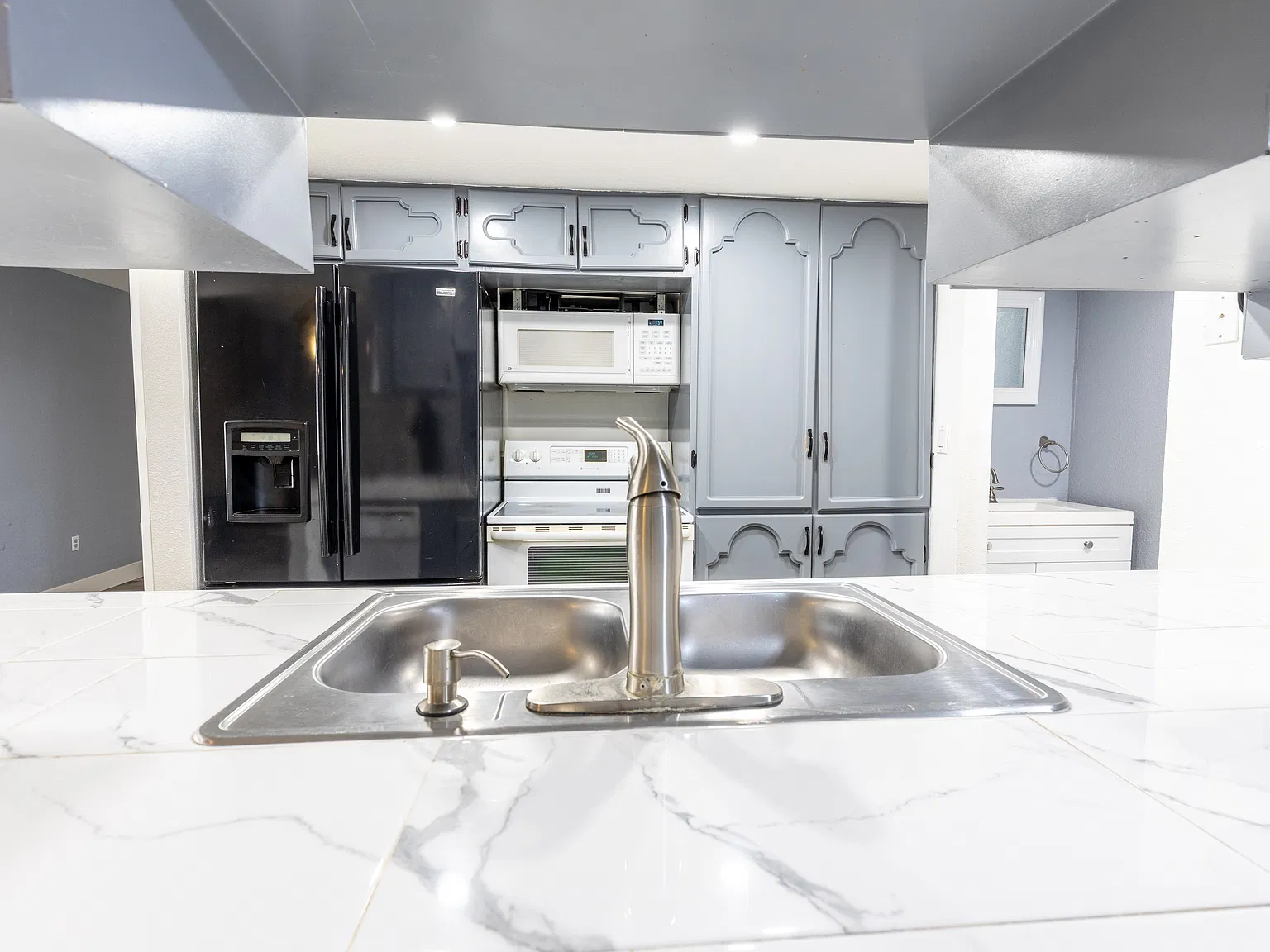 2 bed, 1658 sqft, $2,650 — Photo 3