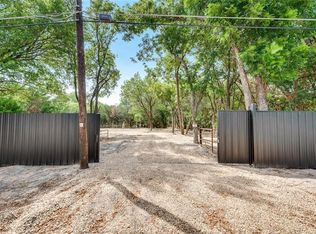 3811 Jordan Valley Rd, Dallas, TX 75253